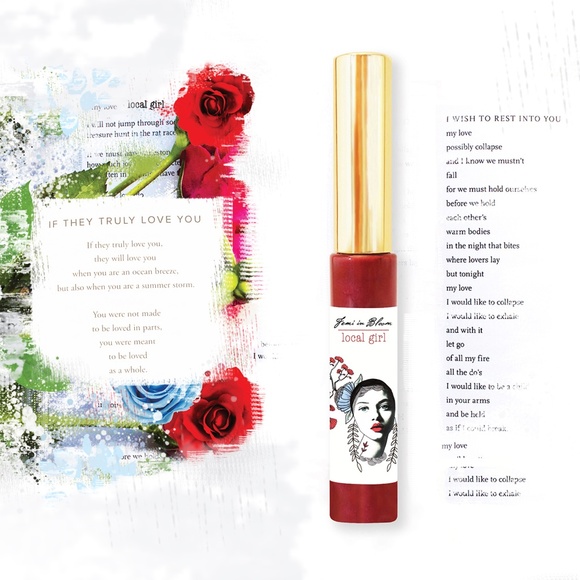 Red Sheer Shimmer Organic Lip Gloss Plumper Treatment - Picture 9 of 16